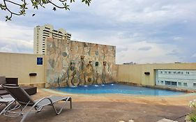 ซอเมอร์เซต เบนคูเลน สิงคโปร์